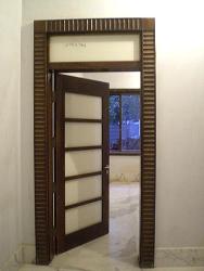 Laquer glass door white