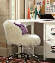 study room furniture fur chair for girls Interior Design Photos
