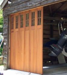 Sliding garage door in wood with top windows Interior Design Photos