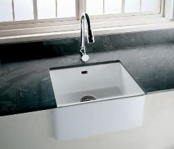Porcelain kitchen sink Interior Design Photos