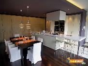 Modern Dining Room with lightining Interior Design Photos