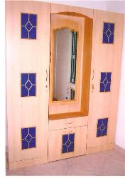 Wardrobe with dressing mirror Wradrobe with dressing