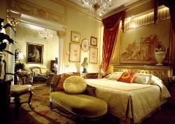 Traditional Beroom Interior In Brown Themed Bedroom Big loha get frant