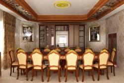 Dining Room for 14 people in a royal setting Royal paly