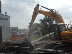 old building demolisher work Majlis ciling old dising