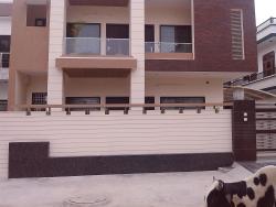 front-house-boundary walls with grooves Designs of boundary wall