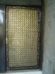 Ultra traditional brass door Interior Design Photos