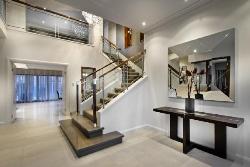 Large Foyer and Internal Stairs Internal straicase